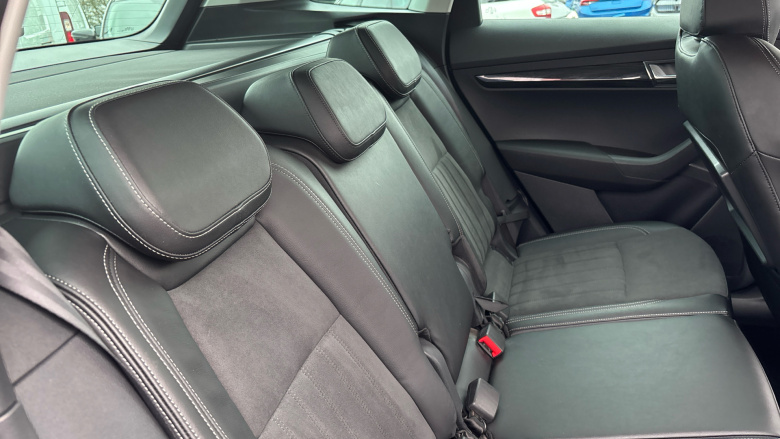 Skoda Karoq 1.5 TSI SE L 5dr DSG Petrol Estate